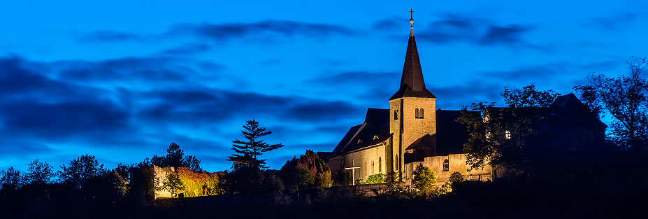 Kloster-Zscheiplitz-Nachtaufnahme.jpg